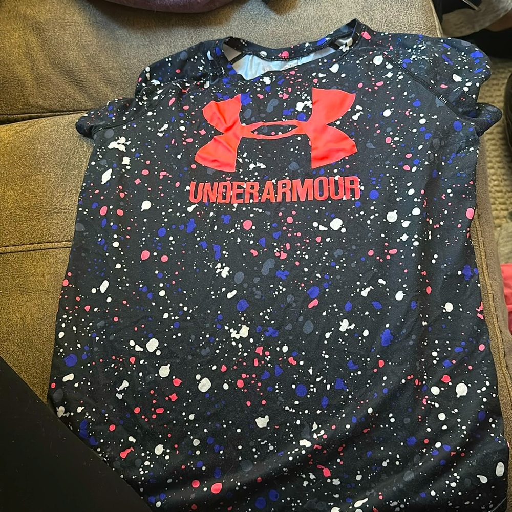 Underarmor girls kids t shirt size YLG